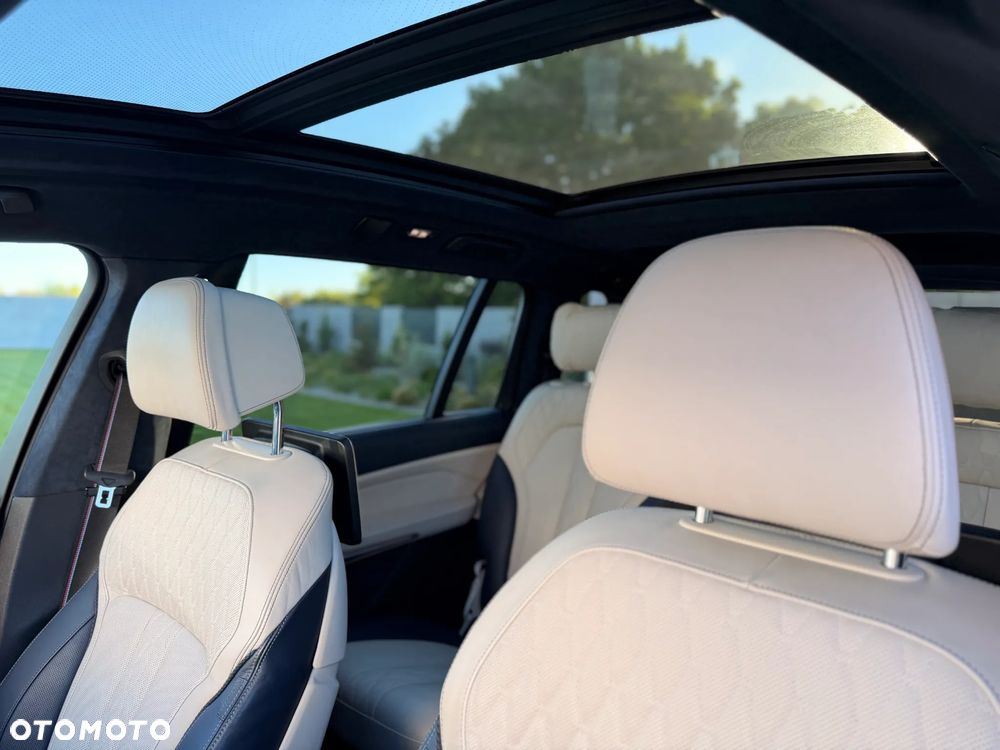 BMW X7 xDrive40d mHEV - 17