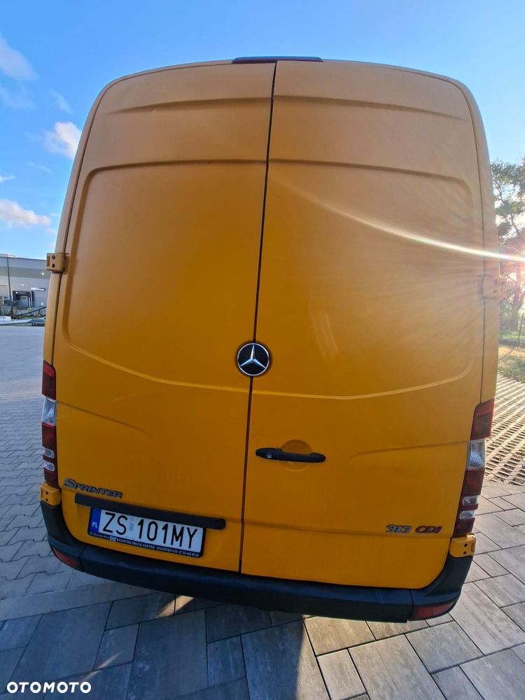 Mercedes-Benz Sprinter 313 - 14