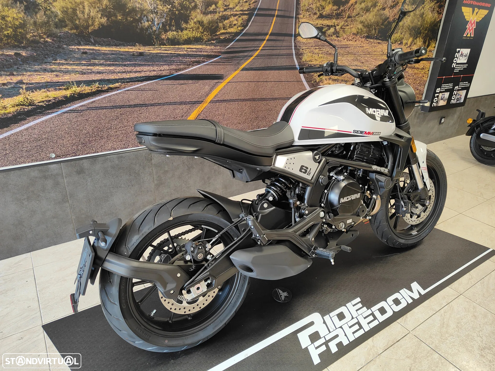 Moto Morini Seiemmezzo STR - 12