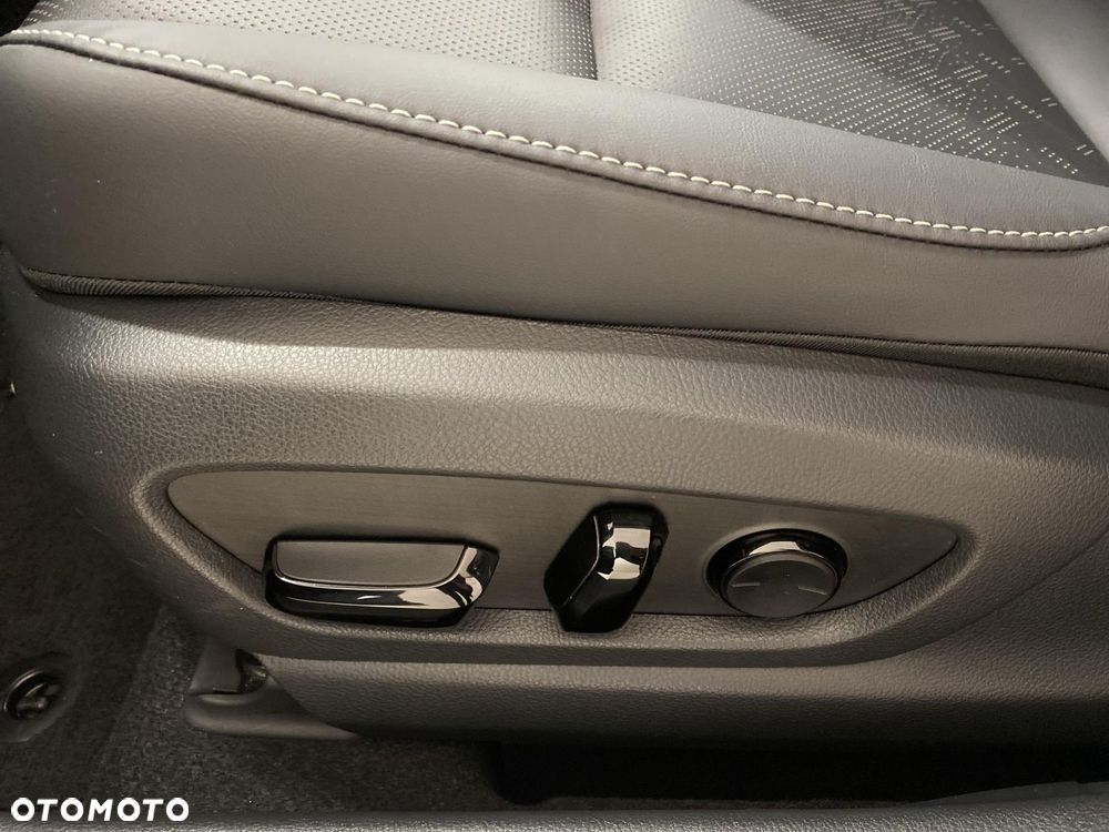 Lexus UX 300h Prestige - 20