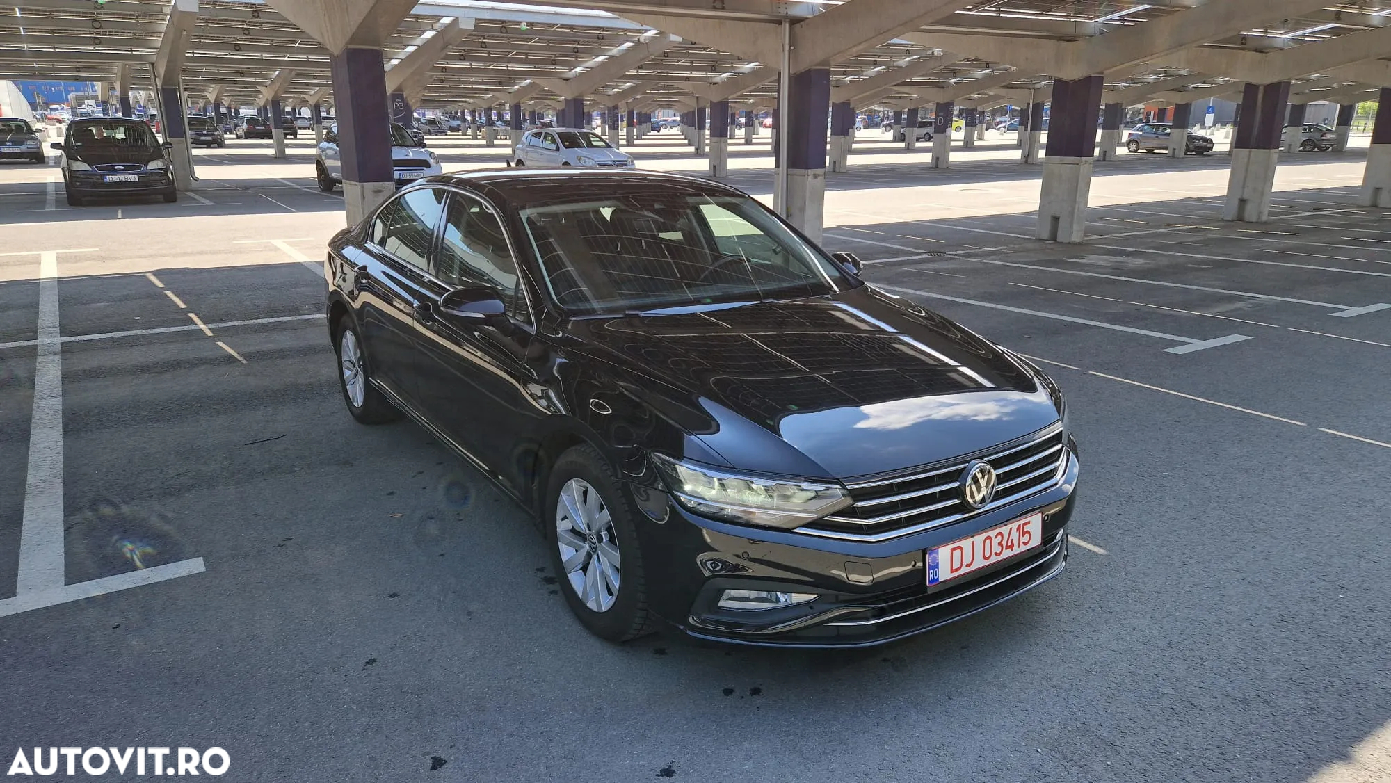 Volkswagen Passat Variant 1.6 TDI (BlueMotion Technology) DSG Comfortline - 3