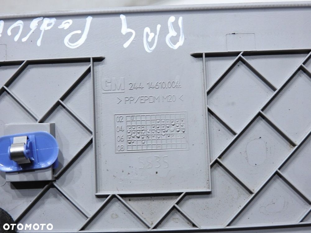 LISTWA PODSUFITKI TYŁ OPEL VECTRA C KOMBI - 9