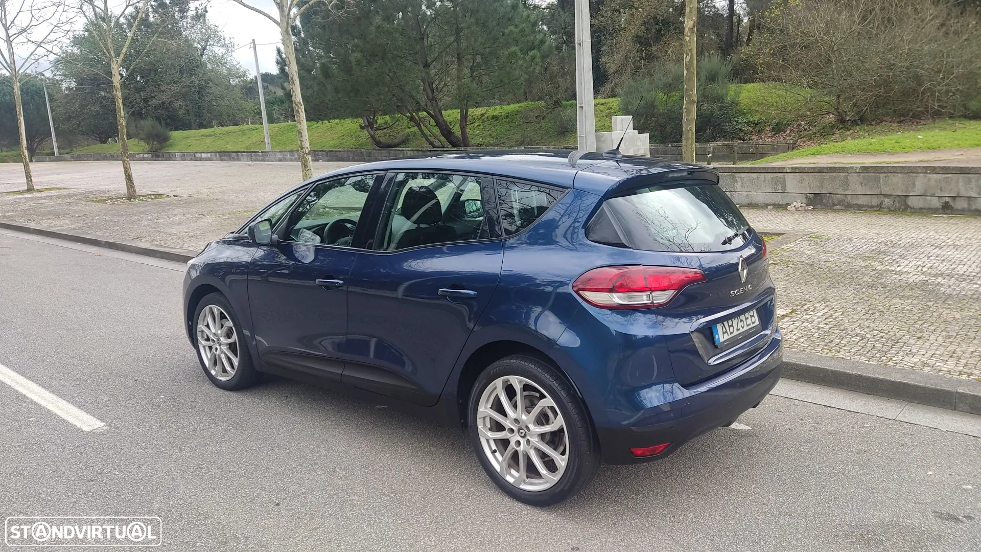 Renault Scénic ENERGY dCi 110 Business - 12
