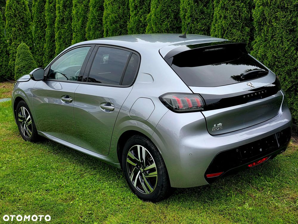 Peugeot 208 Benzin 100 Allure - 4