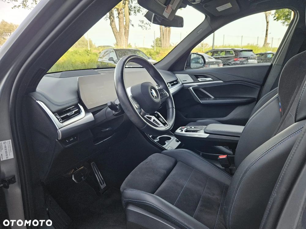 BMW X1 xDrive23i - 9