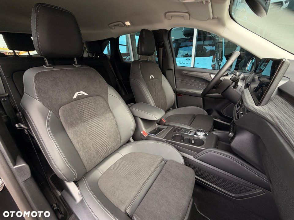 Ford Kuga - 19