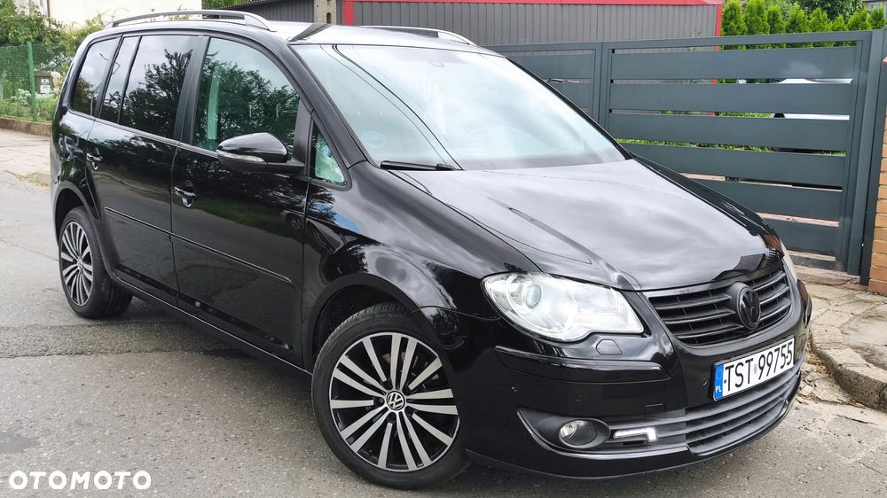 Volkswagen Touran 2.0 TDI DPF Highline - 36