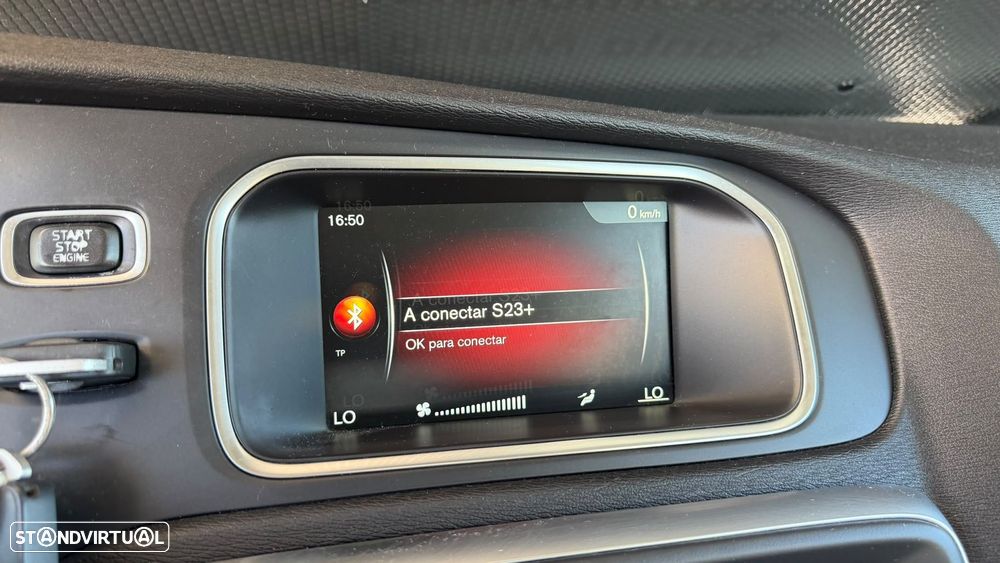 Volvo V40 1.6 D2 Eco Momentum - 31