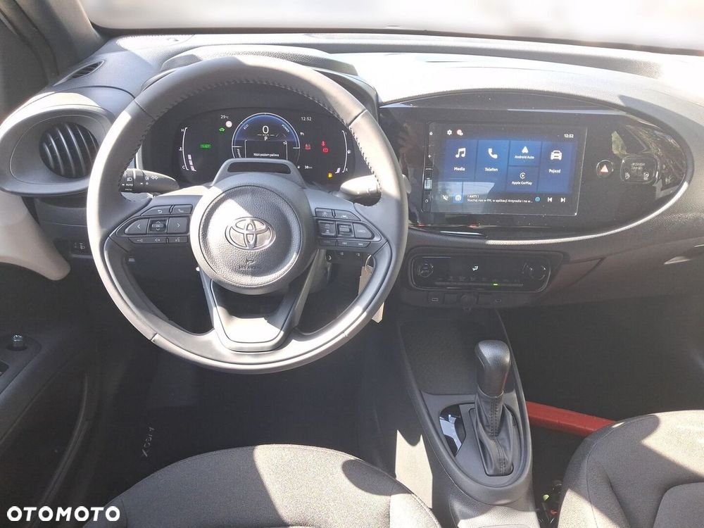 Toyota Aygo X - 9