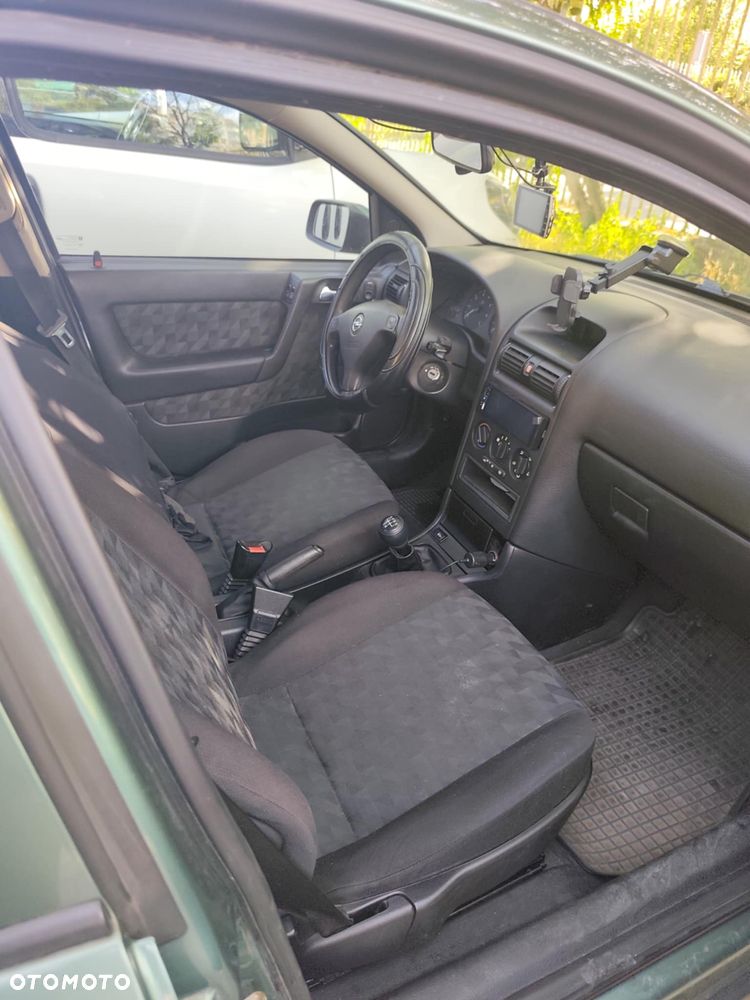 Opel Astra 1.6 - 5
