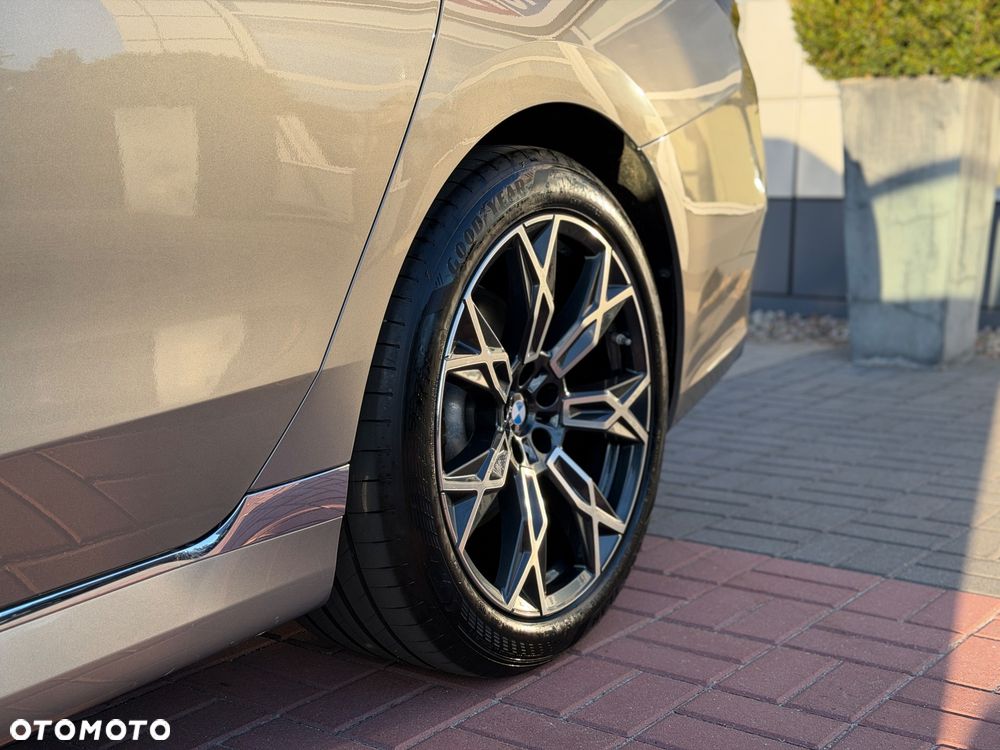 BMW Seria 7 740d xDrive mHEV sport - 37