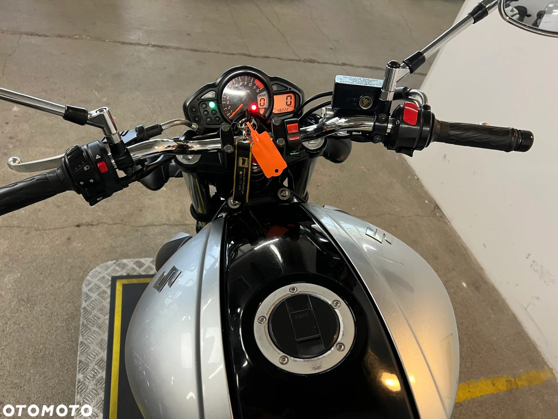 Suzuki Gladius - 32