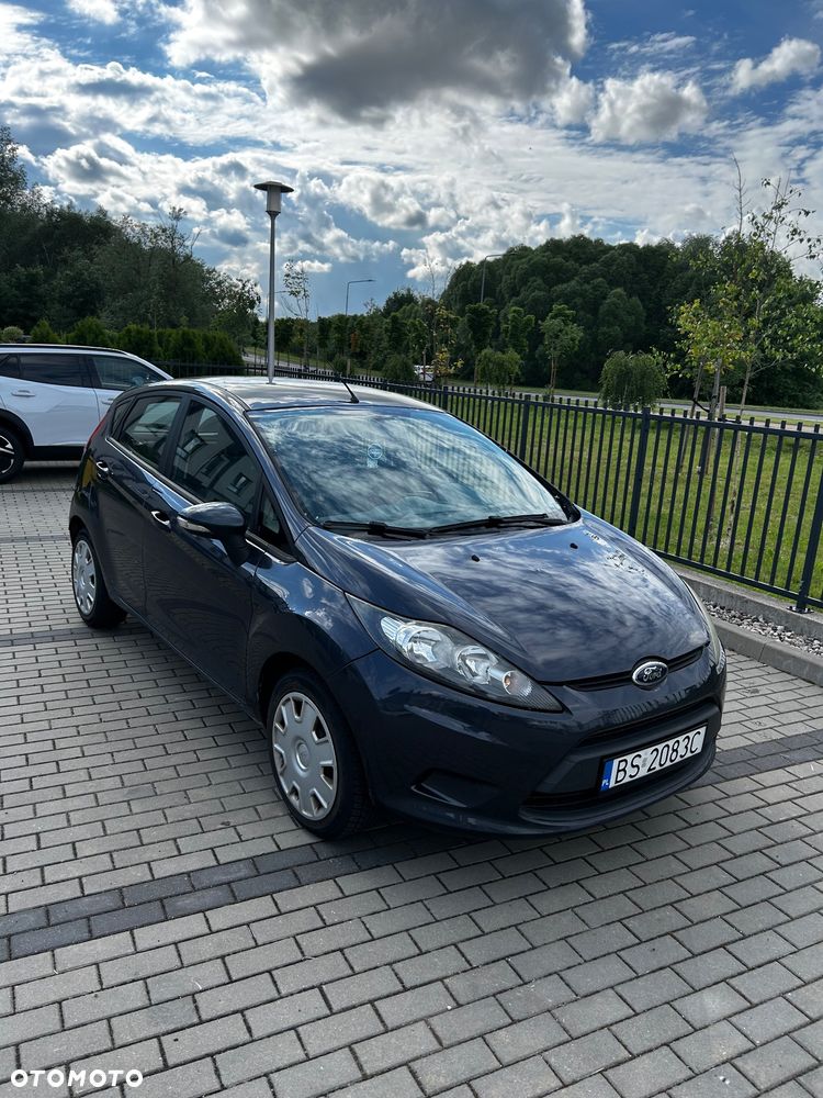 Ford Fiesta 1.25 Ambiente - 1
