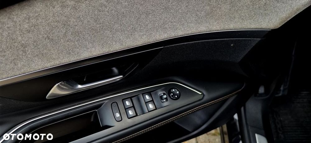 Peugeot 3008 BlueHDi 180 Stop & Start EAT8 GT - 26