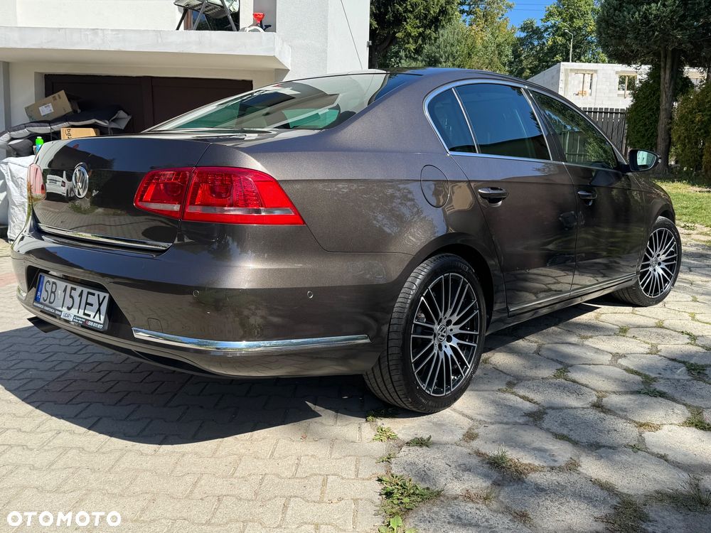 Volkswagen Passat 2012 photo 5
