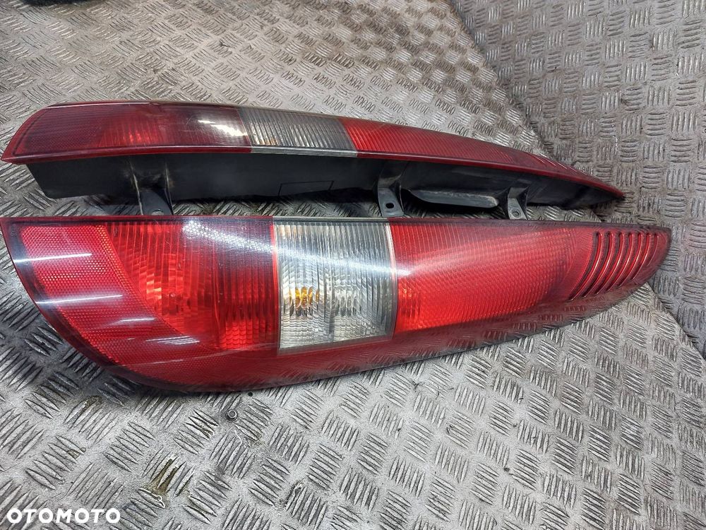 LAMPA LEWY TYŁ + PRAWY TYŁ MERCEDES-BENZ W414 VANEO - 5