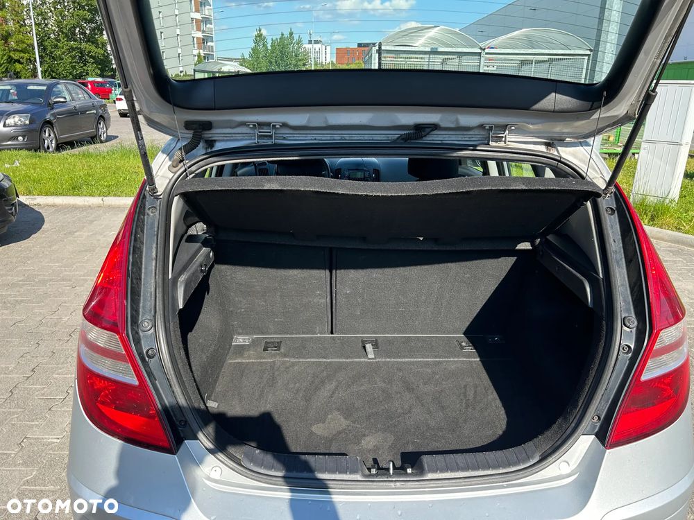 Hyundai i30 1.6 CRDi Base - 19
