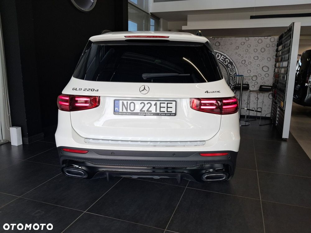 Mercedes-Benz GLB - 20