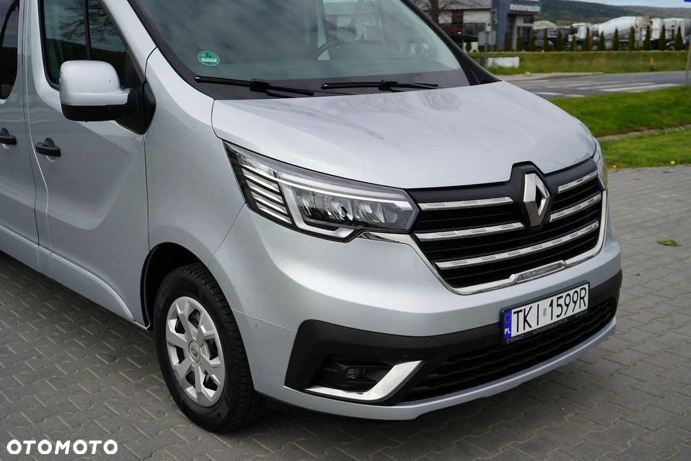Renault Trafic 2.0 dCi - 23