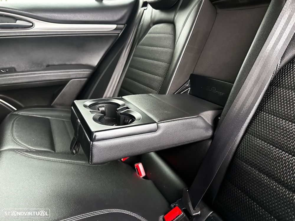 Alfa Romeo Stelvio 2.2 D Sprint AT8 - 41