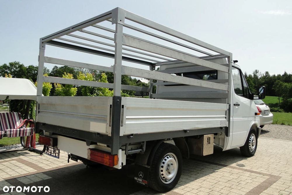 Mercedes-Benz Sprinter 208 - 5