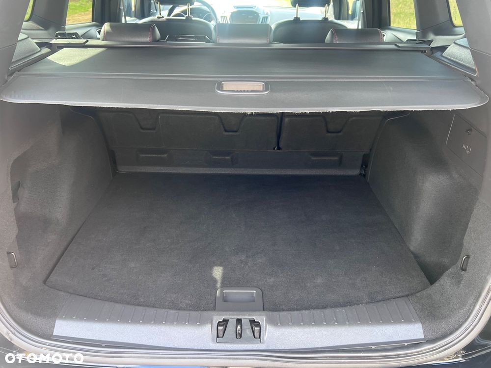 Ford Kuga 2.0 TDCi AWD ST-Line - 37