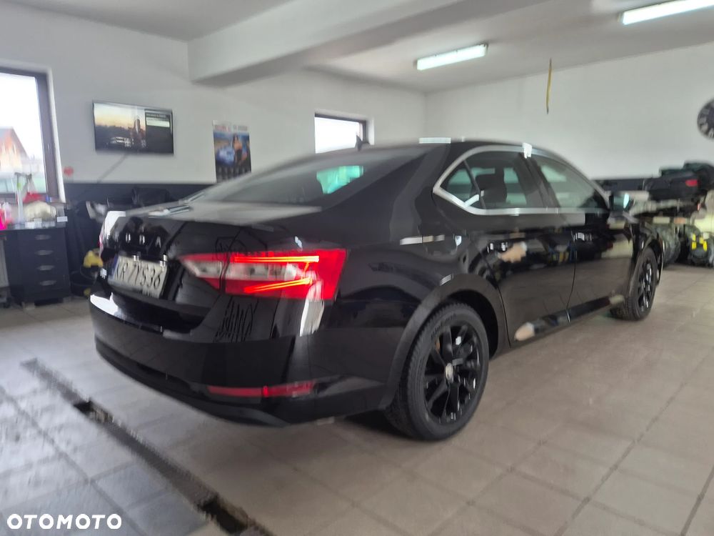 Skoda Superb 2.0 TSI Style DSG - 6