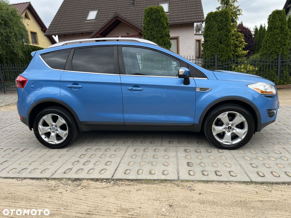 Ford Kuga 2.0 TDCi 4x4 Titanium - 27
