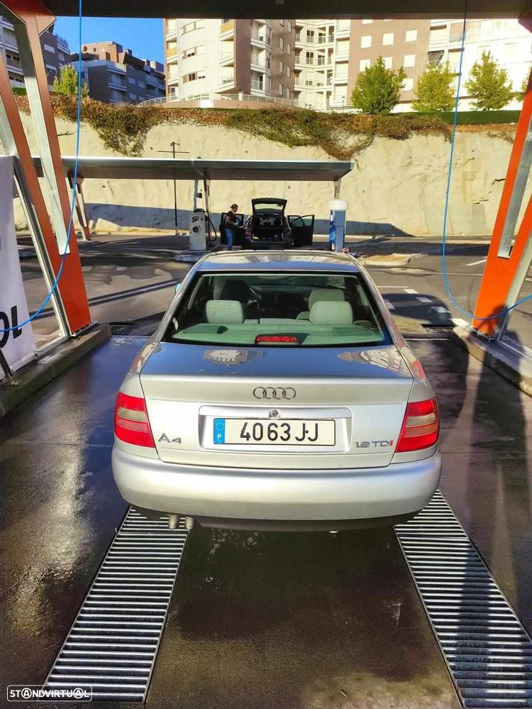Audi A4 1.9 TDI Sport - 8