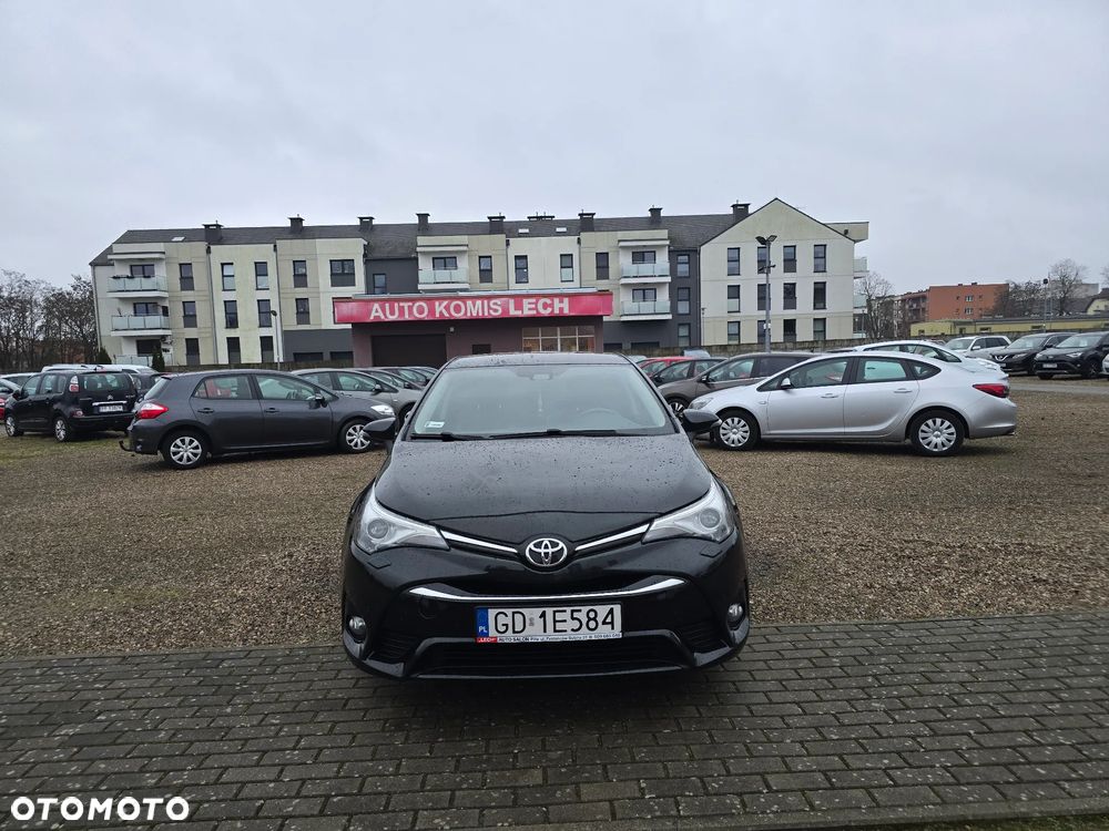 Toyota Avensis 2.0 Prestige NAVI MS - 2