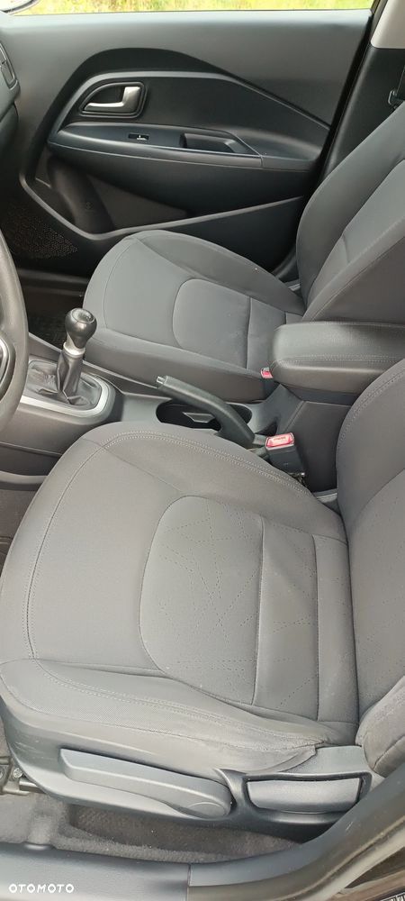 Kia Rio 1.2 Attract - 14