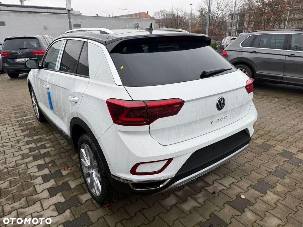 Volkswagen T-Roc - 3
