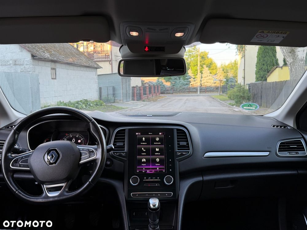 Renault Megane ENERGY TCe 160 BOSE EDITION - 10