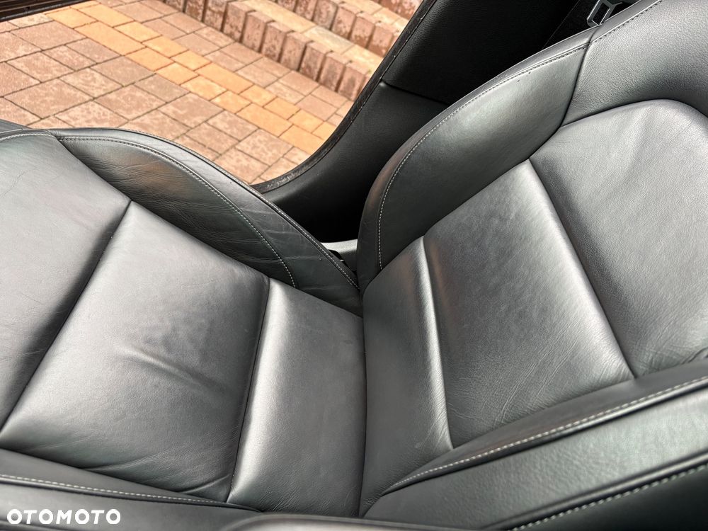 Infiniti Q30 1.5d Premium City Black - 19