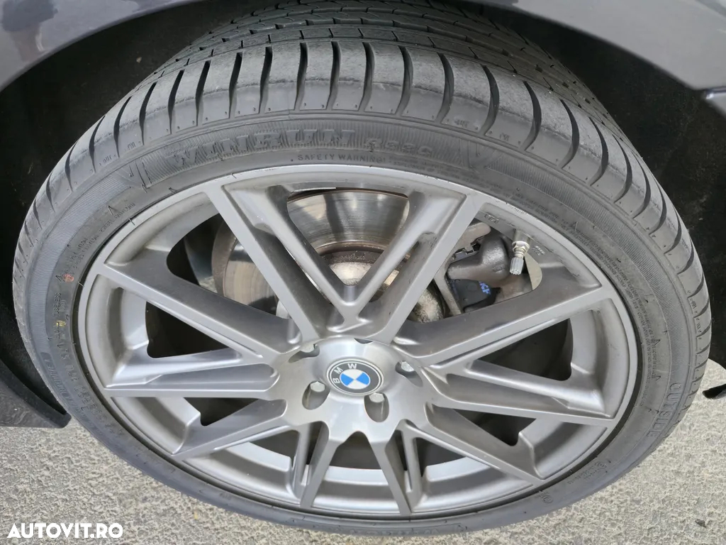 BMW Seria 5 535i xDrive Touring Aut. Luxury Line - 13