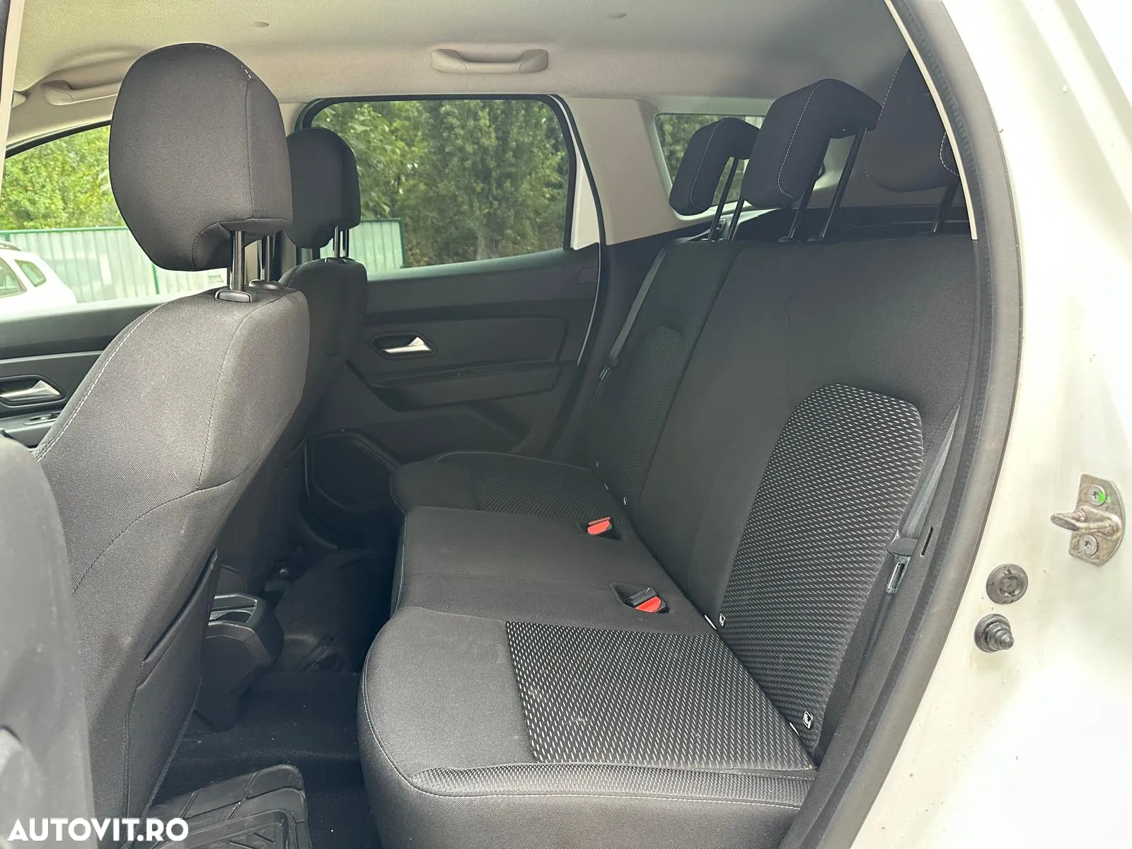 Dacia Duster 1.5 Blue dCi 4WD Comfort - 12