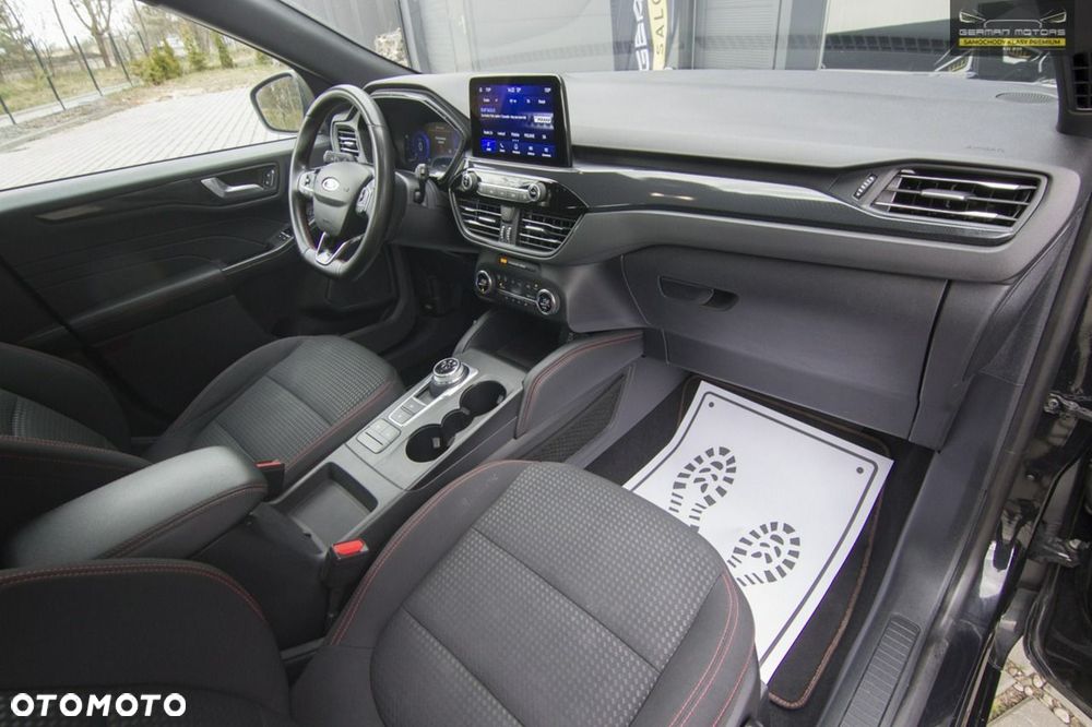 Ford Kuga 2.5 Duratec FHEV ST-LINE X - 27