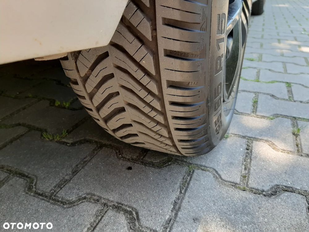 Peugeot 301 1.6 HDi Allure - 9