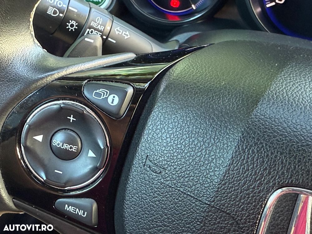 Honda Civic 1.8i Aut Sport - 17