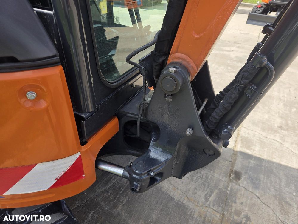 Hitachi ZX26U-6, 2023, 381h, CA NOU, CUPLA RAPIDA mecanica noua+3 cupe noi, Lama nivelare, inst picon pe brate, fara aer cond, latime 1,2m, ad sapare 3m, ridica 1,7t, masa operationala 2,7t, posibil leasing 4 ani-PROMOTIE 32.900 EUR+Tva - 19
