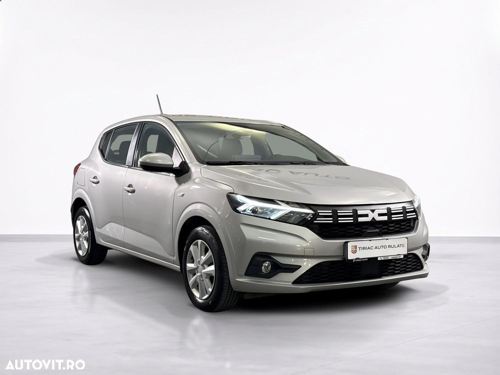 Dacia Sandero - 8