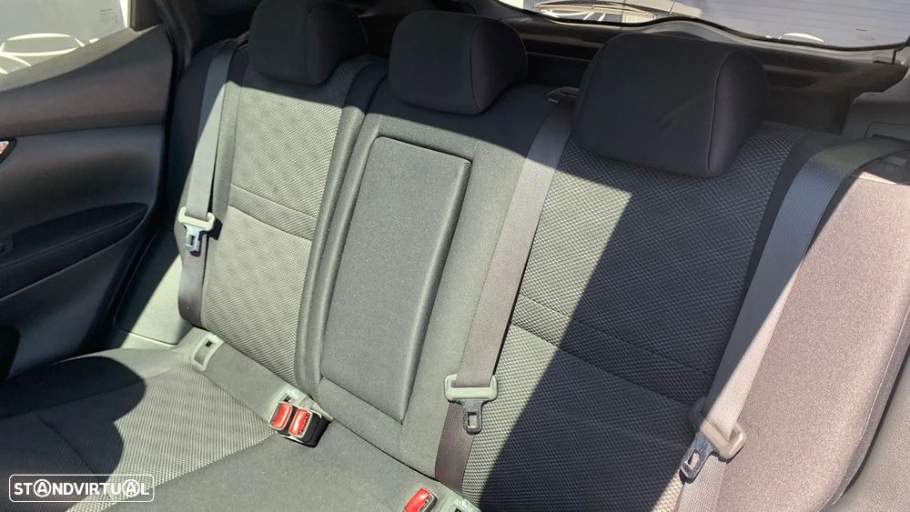 Nissan Qashqai 1.5 dCi N-Connecta - 25