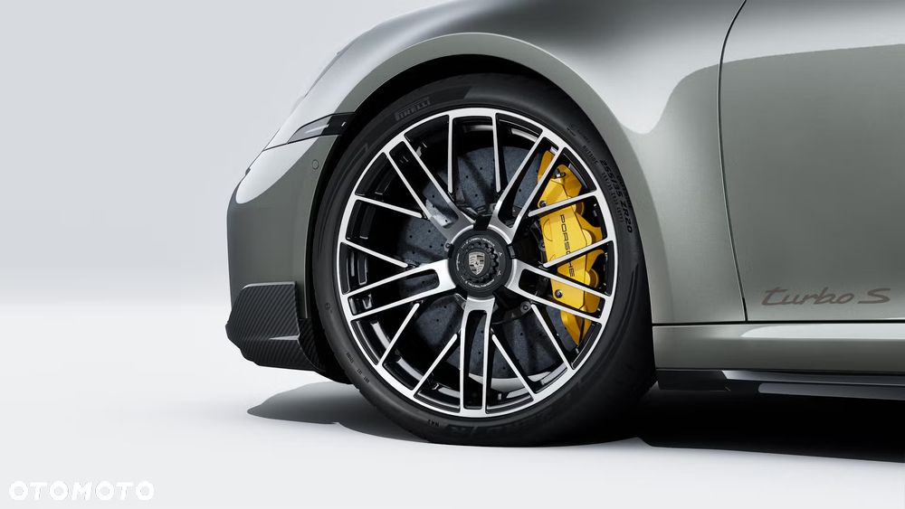 Porsche 911 Carrera Turbo S - 8