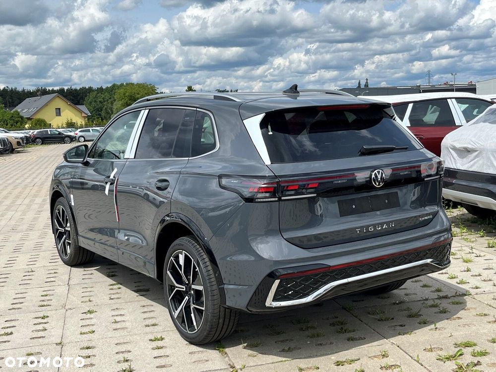 Volkswagen Tiguan - 5