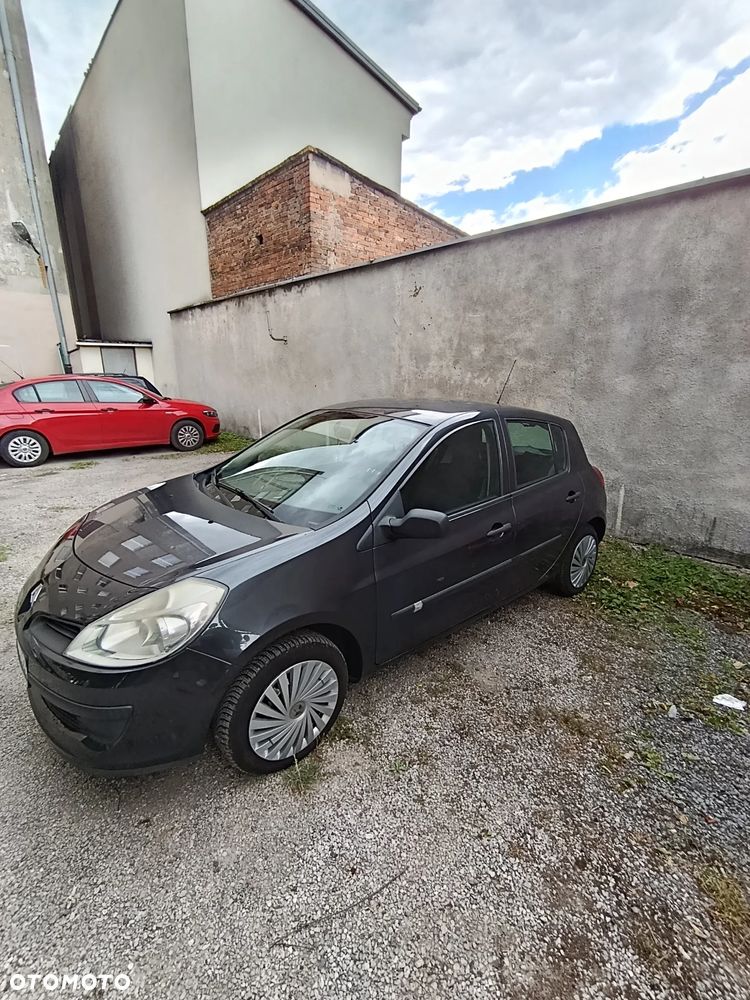 Renault Clio 1.2 16V Authentique - 3