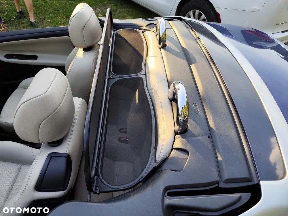 Peugeot 207 CC 1.6 Intense - 15