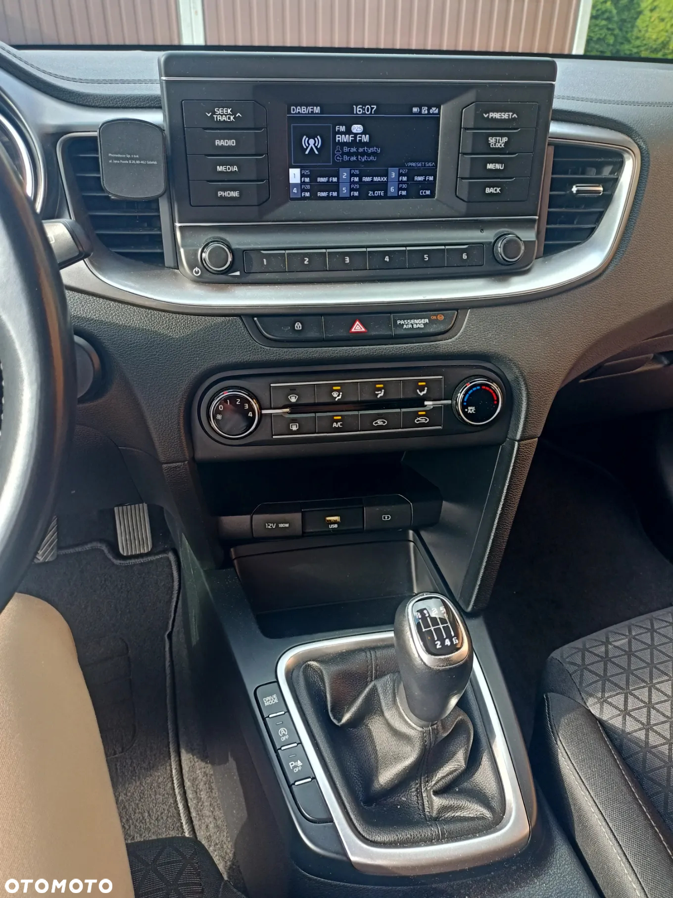 Kia Ceed 1.6 CRDi SCR M - 16
