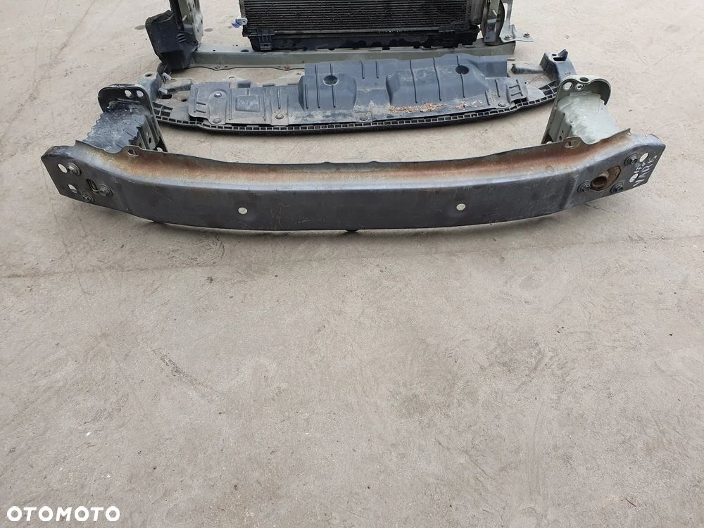 TOYOTA YARIS III LIFT PAS PRZEDNI 1.5 VVTI - 4