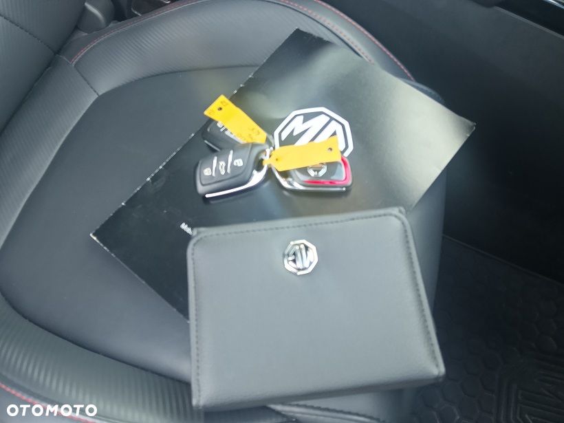 MG ZS Standard Luxury - 21
