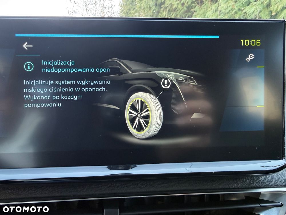 Peugeot 3008 1.6 PureTech Hybrid4 PHEV Allure S&S EAT8 - 34